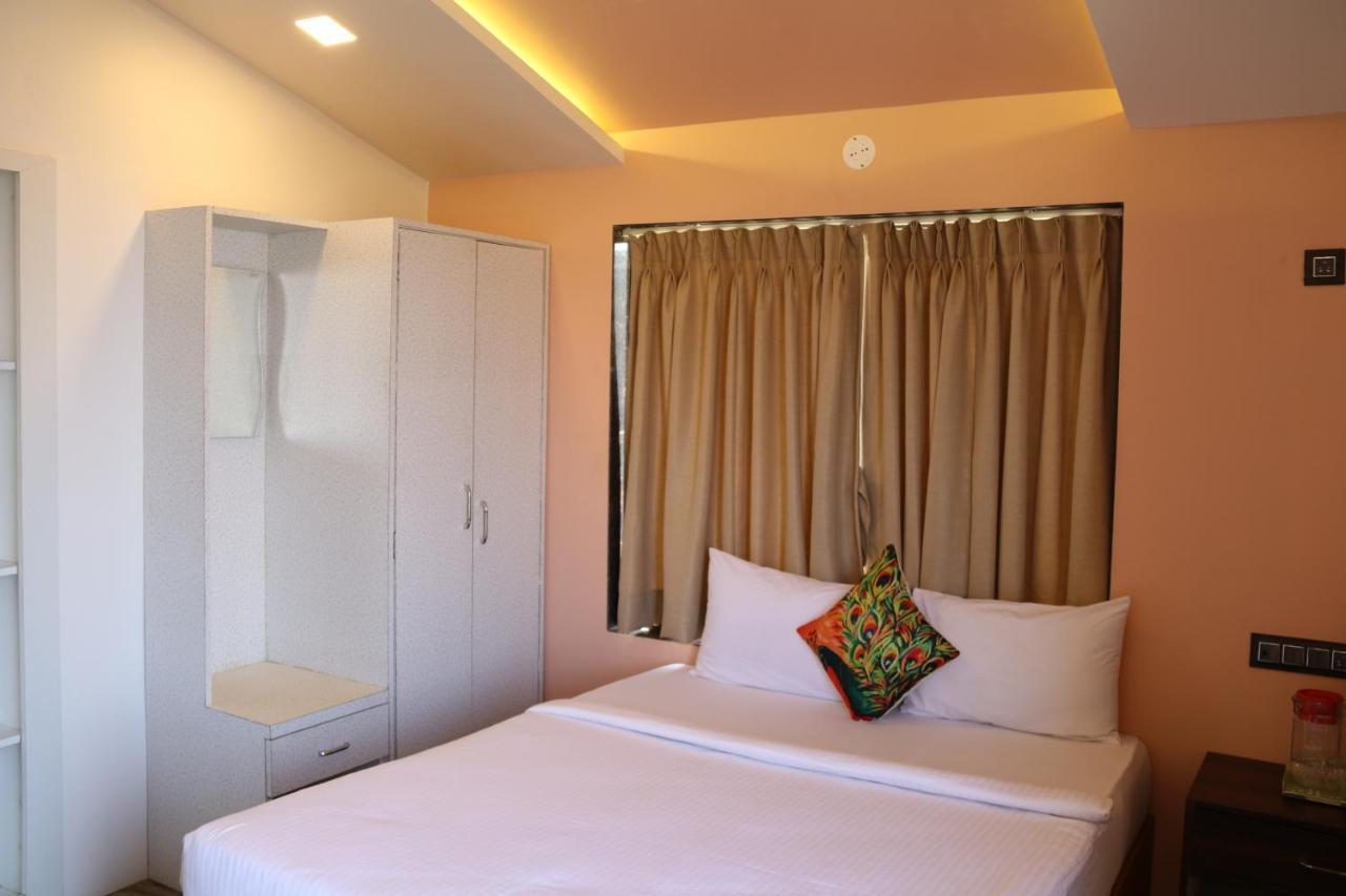 Pooja Villa Suites-Rooms And Pool, Igatpuri Exterior photo